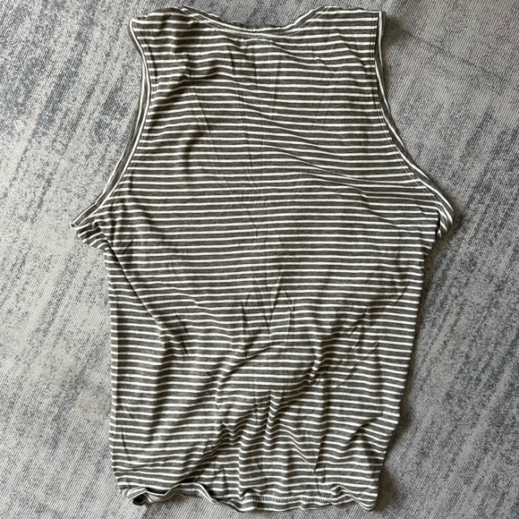 Tank - Picture 2 of 2